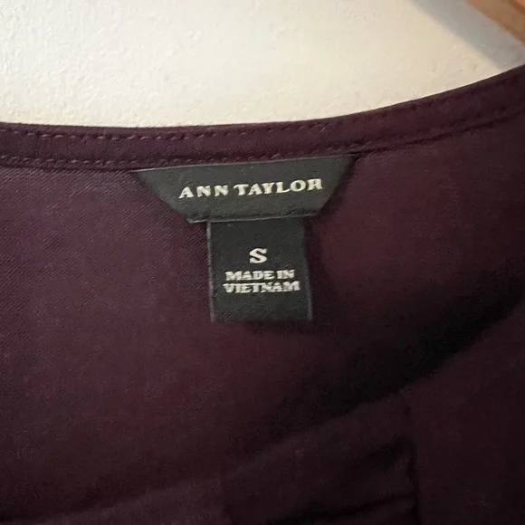 Ann Taylor Women’s Shirt - Picture 2 of 7